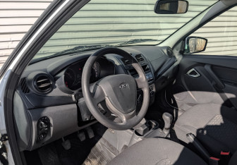 Подержанный автомобиль LADA (ВАЗ) Granta Sedan 2023 года (16 фото)