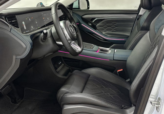 Подержанный автомобиль Voyah Free 2023 года (14 фото)