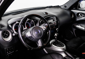 Подержанный автомобиль Nissan Juke 2014 года (9 фото)