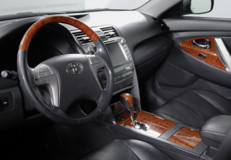 Подержанный автомобиль Toyota Camry Sedan 2008 года (14 фото)