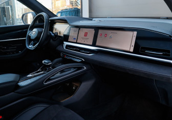 Подержанный автомобиль Geely Monjaro 2024 года (9 фото)