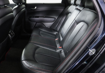 Подержанный автомобиль Kia Optima Sedan 2016 года (11 фото)