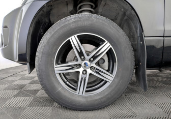 Подержанный автомобиль Suzuki Grand Vitara 2012 года (18 фото)
