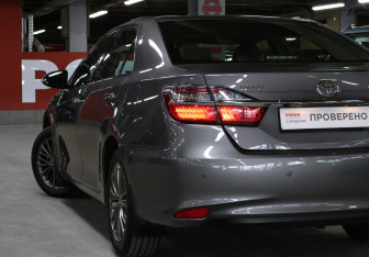 Подержанный автомобиль Toyota Camry Sedan 2014 года (24 фото)