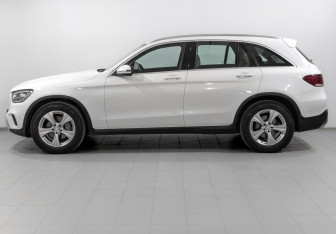 Подержанный автомобиль Mercedes-Benz GLC Coupe 2019 года (8 фото)