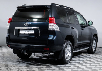 Подержанный автомобиль Toyota Land Cruiser Prado 2012 года (5 фото)
