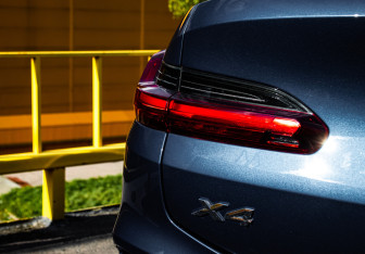 Подержанный автомобиль BMW X4 2019 года (14 фото)