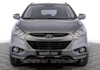 Подержанный автомобиль Hyundai ix35 2013 года (2 фото)