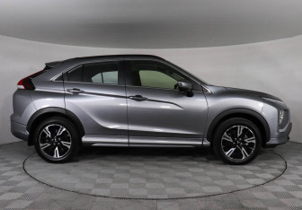 Подержанный автомобиль Mitsubishi Eclipse Cross 2024 года (4 фото)