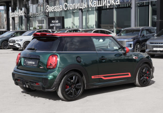 Подержанный автомобиль MINI Hatch 2017 года (5 фото)