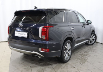 Подержанный автомобиль Hyundai Palisade 2020 года (3 фото)