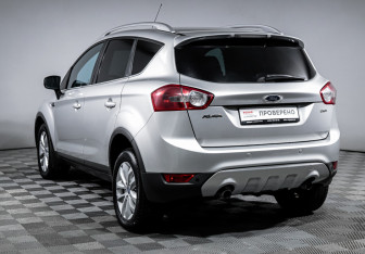 Подержанный автомобиль Ford Kuga 2010 года (7 фото)