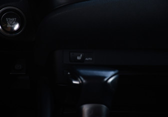 Подержанный автомобиль Lexus ES 2018 года (20 фото)