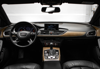 Подержанный автомобиль Audi A6 Sedan 2018 года (8 фото)