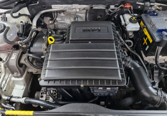 Подержанный автомобиль Skoda Octavia Liftback 2018 года (9 фото)