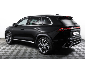 Подержанный автомобиль Geely Monjaro 2023 года (7 фото)