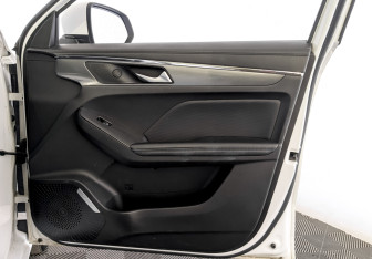 Подержанный автомобиль Haval Jolion 2022 года (24 фото)