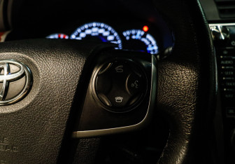 Подержанный автомобиль Toyota Camry Sedan 2013 года (19 фото)