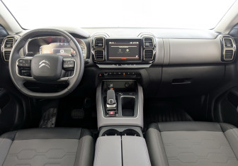 Подержанный автомобиль Citroen C5 Aircross 2021 года (26 фото)