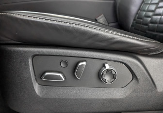 Подержанный автомобиль Cadillac Escalade Suv 2023 года (27 фото)