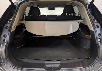 Подержанный автомобиль Nissan X-Trail 2021 года (10 фото)