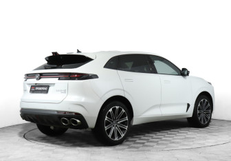 Подержанный автомобиль Changan UNI-K 2024 года (5 фото)