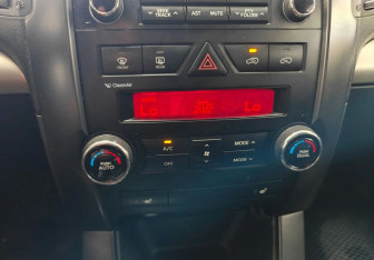 Подержанный автомобиль Kia Sorento 2011 года (14 фото)