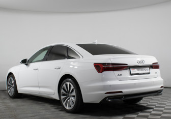 Подержанный автомобиль Audi A6 Sedan 2019 года (7 фото)