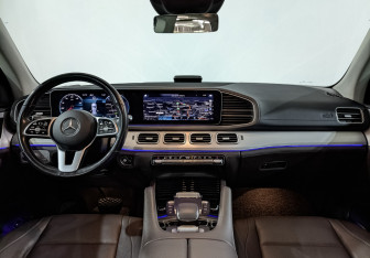 Подержанный автомобиль Mercedes-Benz GLE 2021 года (14 фото)