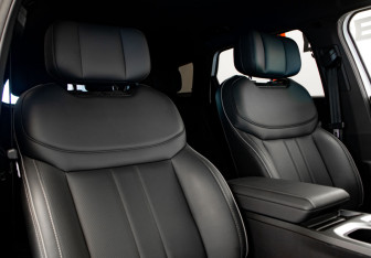 Подержанный автомобиль Jaecoo J7 2025 года (28 фото)