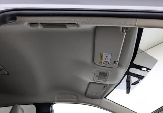 Подержанный автомобиль Toyota Corolla Sedan 2022 года (23 фото)