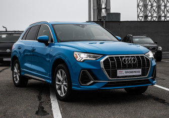 Подержанный автомобиль Audi Q3 2023 года (3 фото)