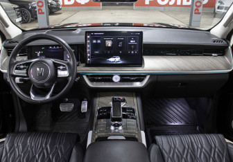 Подержанный автомобиль Tank 500 2023 года (14 фото)