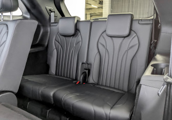 Подержанный автомобиль Chery Tiggo 9 2024 года (14 фото)