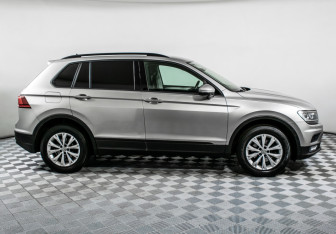 Подержанный автомобиль Volkswagen Tiguan 2019 года (4 фото)
