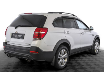 Подержанный автомобиль Chevrolet Captiva 2014 года (5 фото)