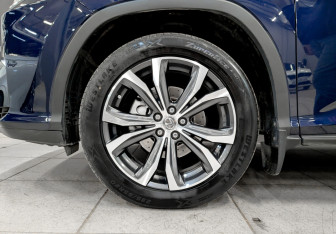Подержанный автомобиль Lexus RX 2017 года (18 фото)