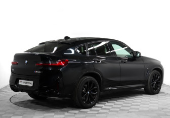 Подержанный автомобиль BMW X4 2021 года (5 фото)
