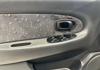 Подержанный автомобиль Kia Spectra Sedan 2008 года (17 фото)