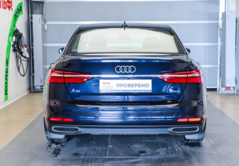 Подержанный автомобиль Audi A6 Sedan 2021 года (5 фото)