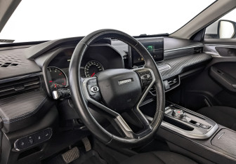 Подержанный автомобиль Haval Jolion 2022 года (15 фото)