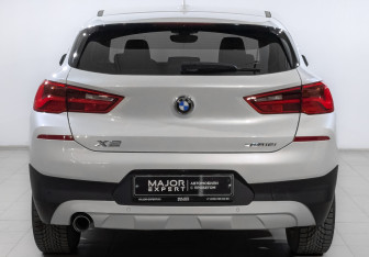 Подержанный автомобиль BMW X2 2018 года (6 фото)