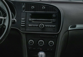 Подержанный автомобиль Saab 9-3 Sedan 2008 года (14 фото)