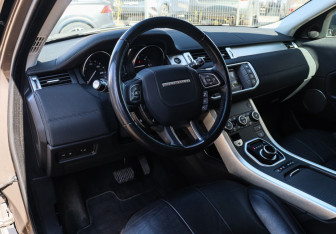 Подержанный автомобиль Land Rover Range Rover Evoque 2018 года (13 фото)