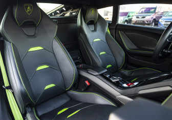 Подержанный автомобиль Lamborghini Huracán Coupe 2019 года (22 фото)