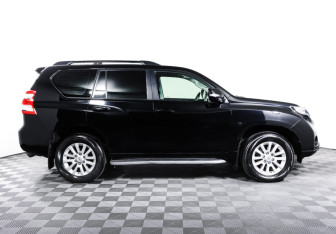 Подержанный автомобиль Toyota Land Cruiser Prado 2014 года (4 фото)