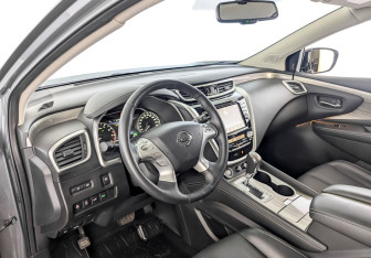 Подержанный автомобиль Nissan Murano Suv 2022 года (16 фото)