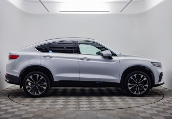 Подержанный автомобиль Geely Tugella 2024 года (4 фото)