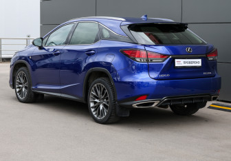 Подержанный автомобиль Lexus RX 2019 года (7 фото)