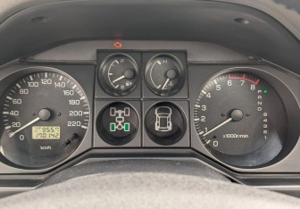 Подержанный автомобиль Mitsubishi Pajero 2006 года (15 фото)